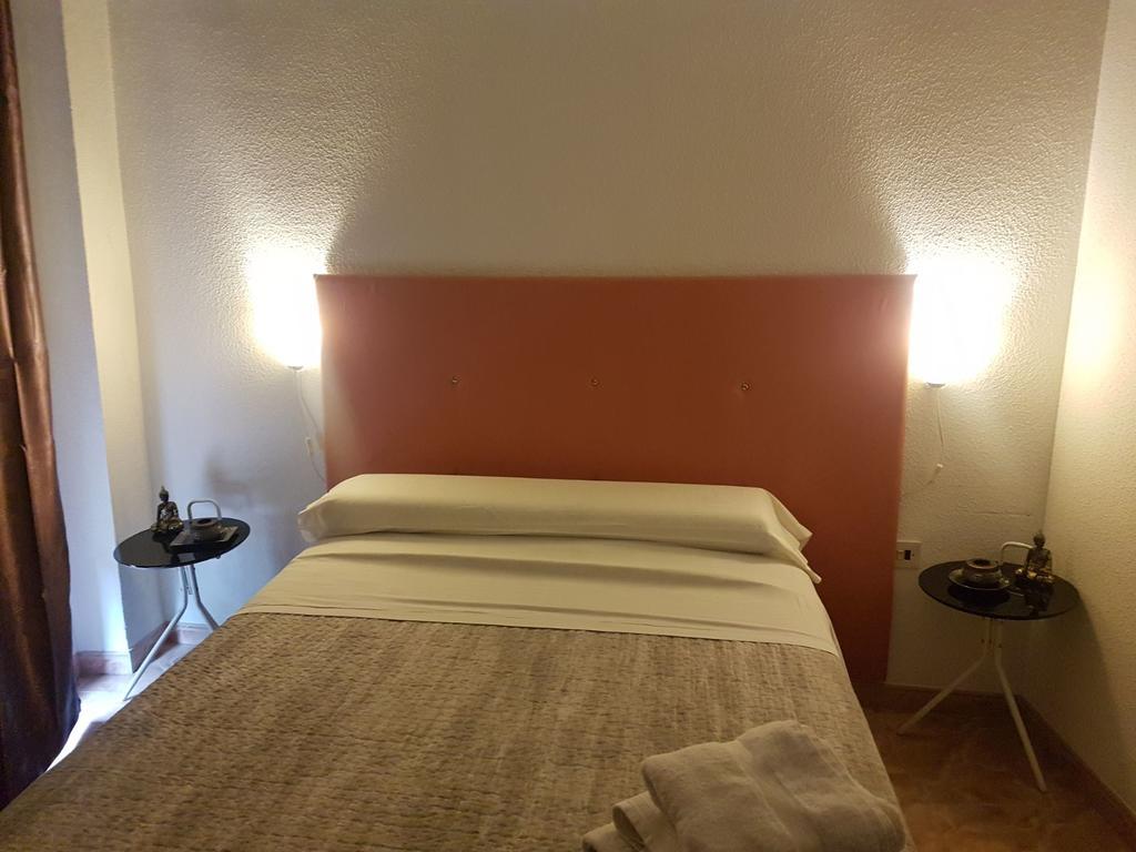 Comet Suites Almona Гранада Экстерьер фото